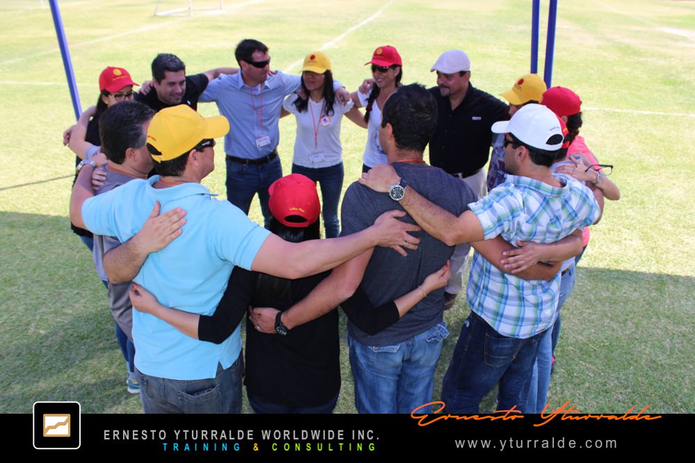 Team Building Perú | Taller de Trabajo en Equipo para Empresas